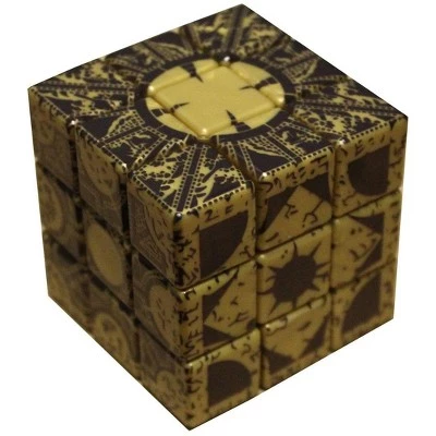 Mezco Toyz Hellraiser Lament Configuration Puzzle Cube 1 Mezco Toyz Hellraiser Lament Configuration Puzzle Cube